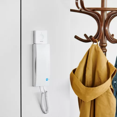 NUKI Opener (fehér) kaputelefon-adapter és relé